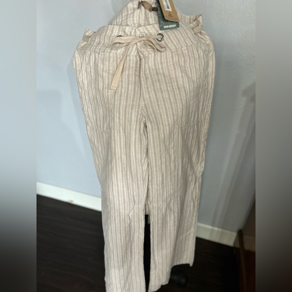 Prana Steph Pant color Stone NWT Size 12 - Picture 3 of 4